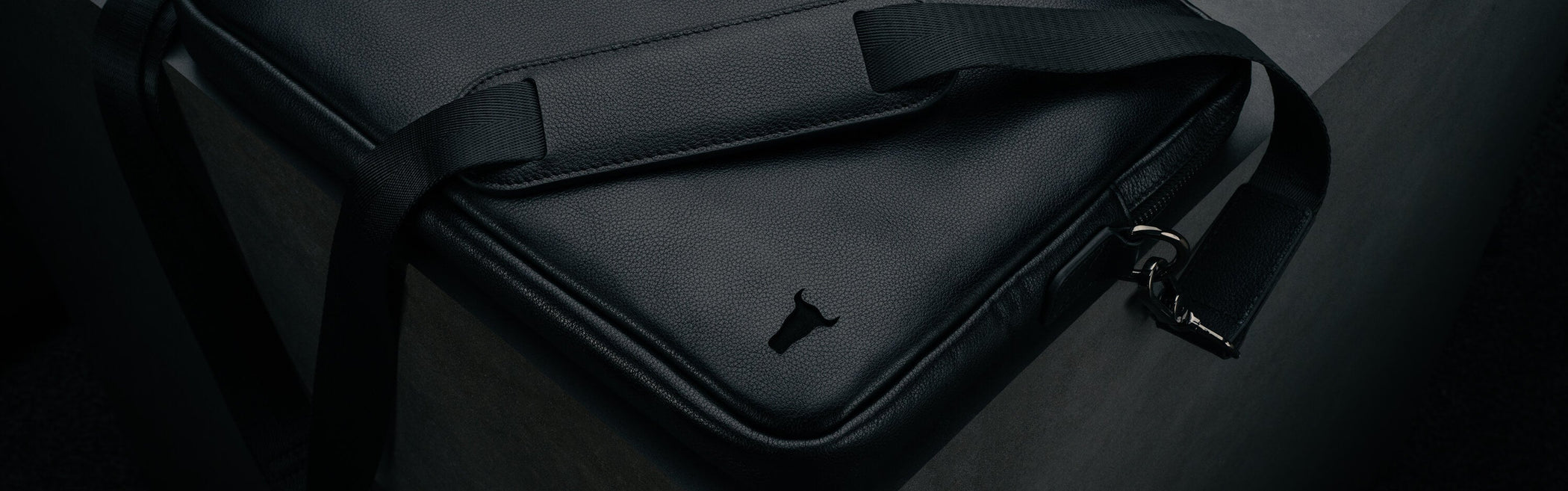 Bags & Laptop Sleeves