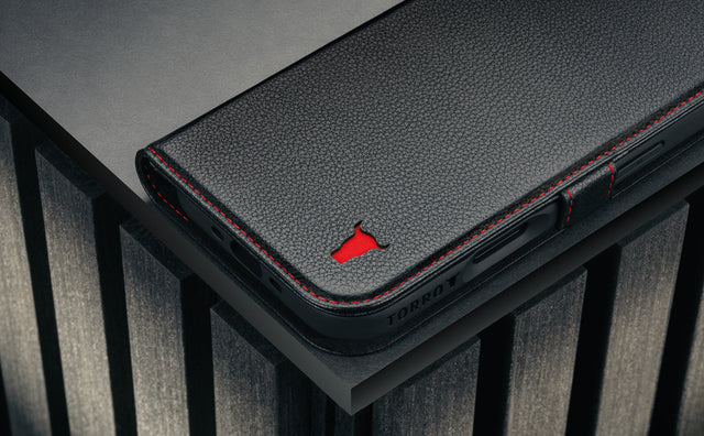iPhone 17 Air Leather Case (MagSafe Charging) Feature Focus
