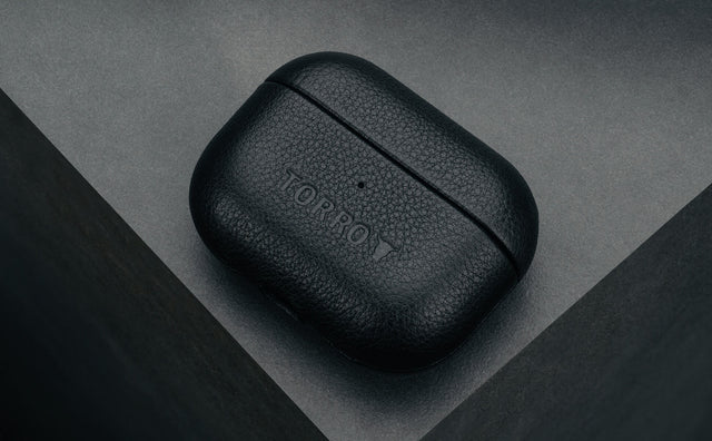 Apple AirPods Pro Leather Case Cover (2nd and 1st Gen) Feature Focus