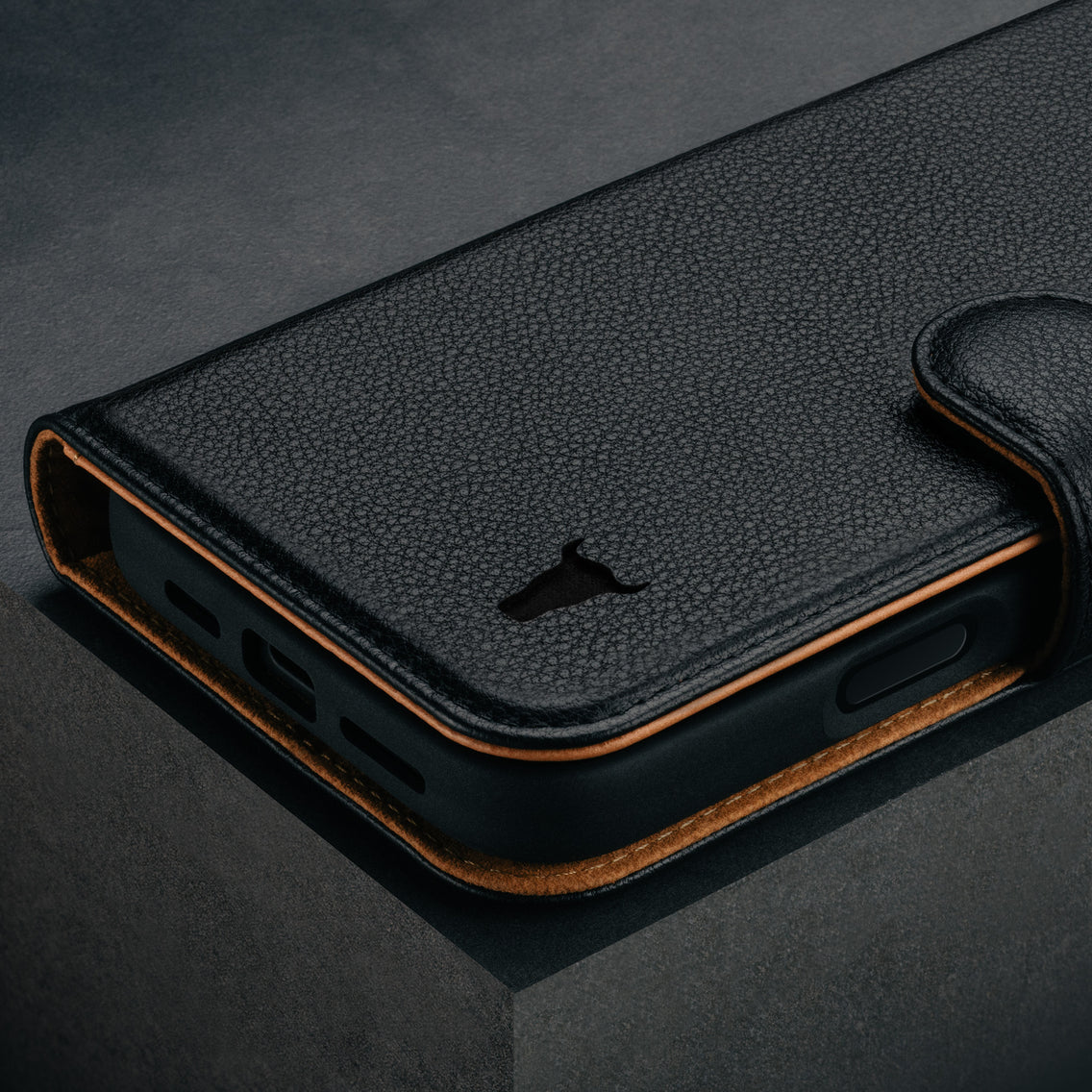 iPhone 16 Pro Leather Wallet Case (with Detachable Cover & MagSafe Com