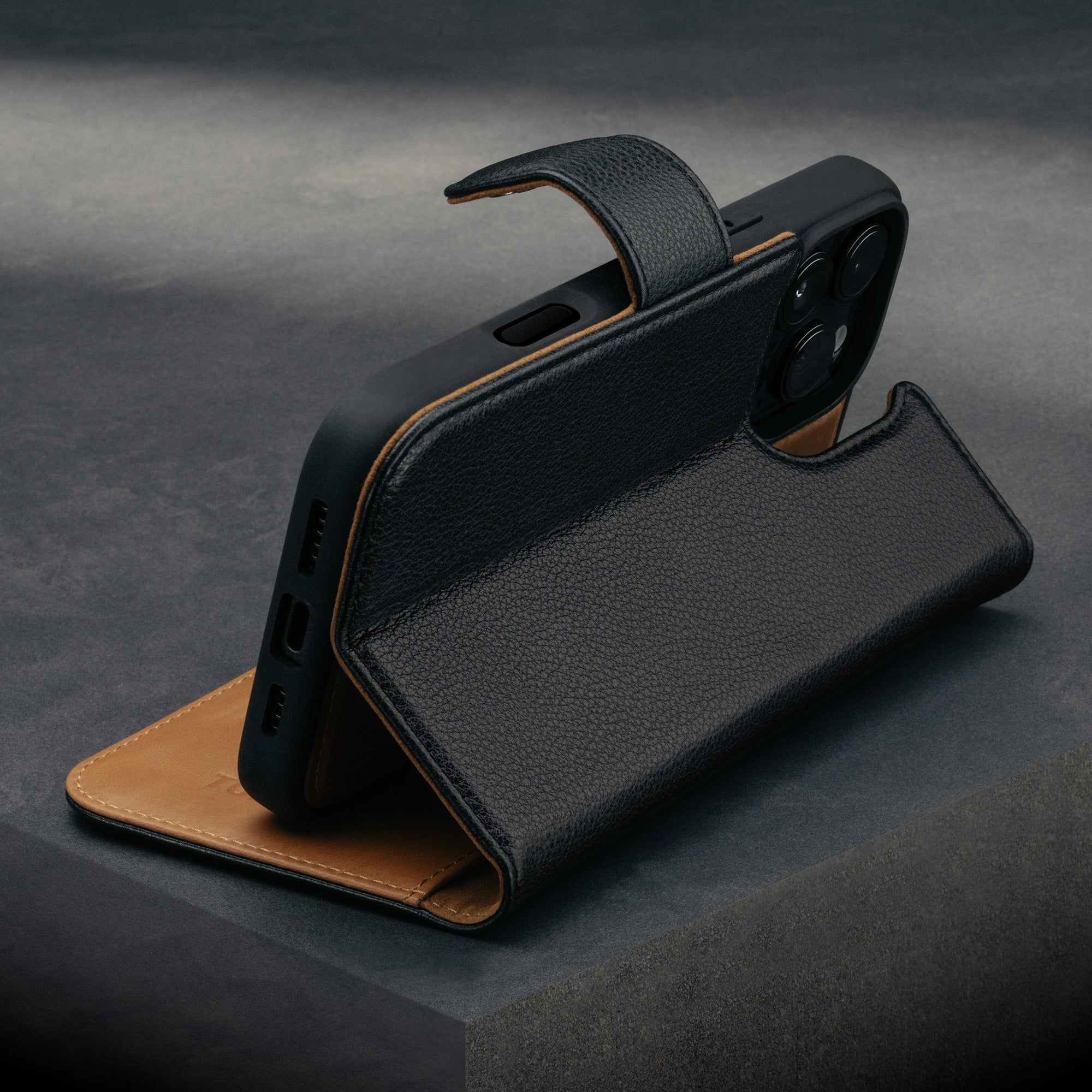 iPhone 16 Pro Leather Wallet Case (with Detachable Cover & MagSafe Com