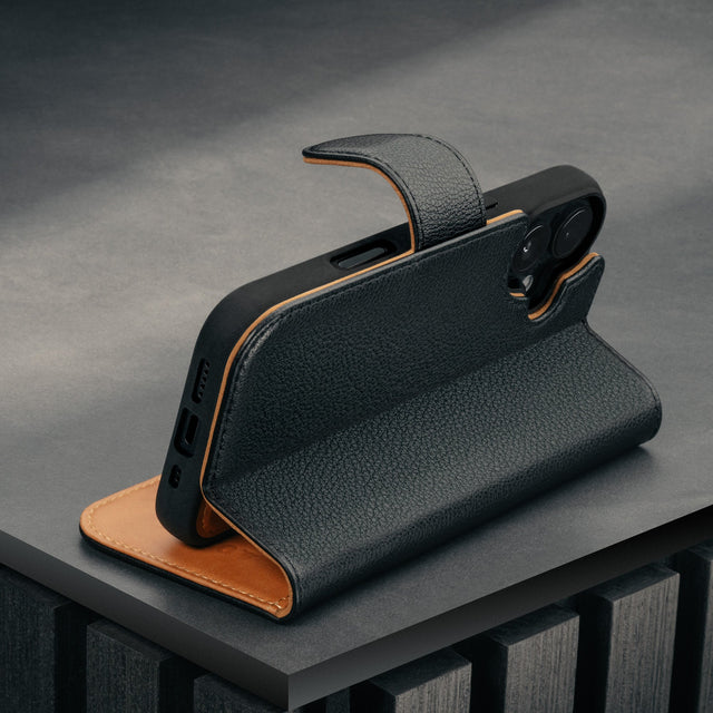 Stand function on the Black Leather Detachable Case for iPhone 17