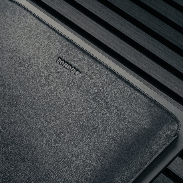 Black Leather MacBook Pro / MacBook Air Sleeve Case