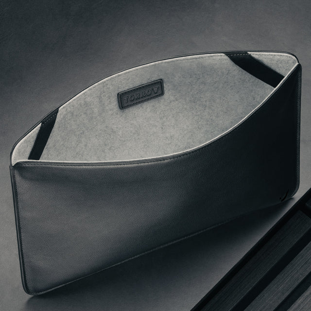 Felt interior of the Black Leather MacBook Pro / MacBook Air Sleeve Case
