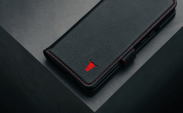 Galaxy Z Fold6 Leather Wallet Case Feature Focus