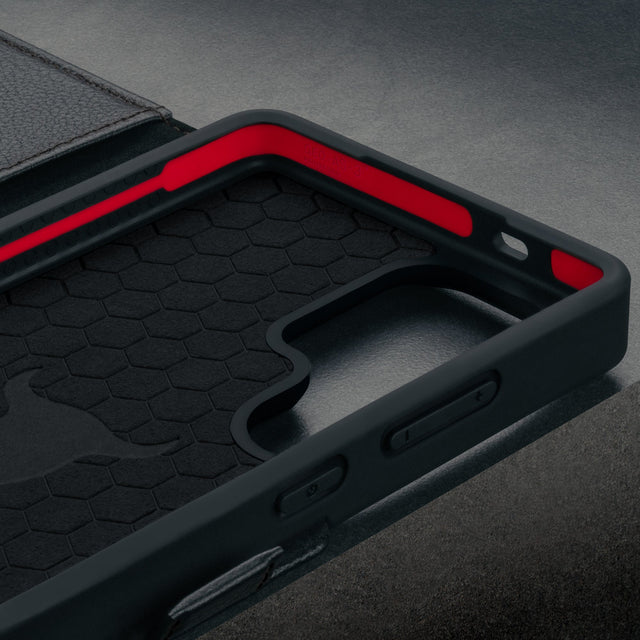 Microfibre lined inner frame of the All Black Leather Case for Galaxy S25 Ultra