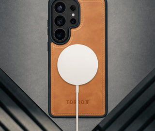 Wireless charger attached to the Dark Brown Leather Detachable Case for Galaxy S26 Ultra