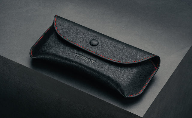 Leather Sunglasses Case / Glasses Case Feature Focus